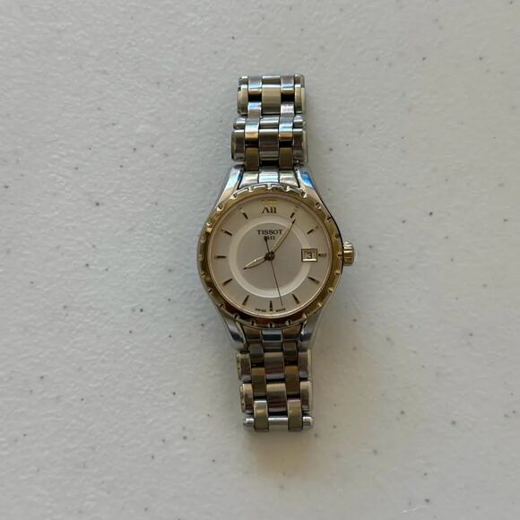 Vintage Tissot Swiss Quartz Two Tone Wrist Watch T072210A - Picture 1 of 8
